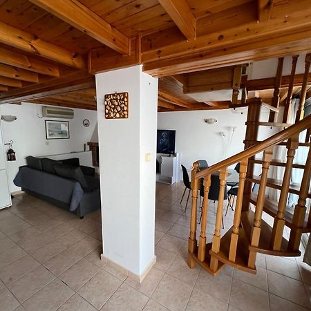 Villa Casa Di Mare à Loutráki Extérieur photo